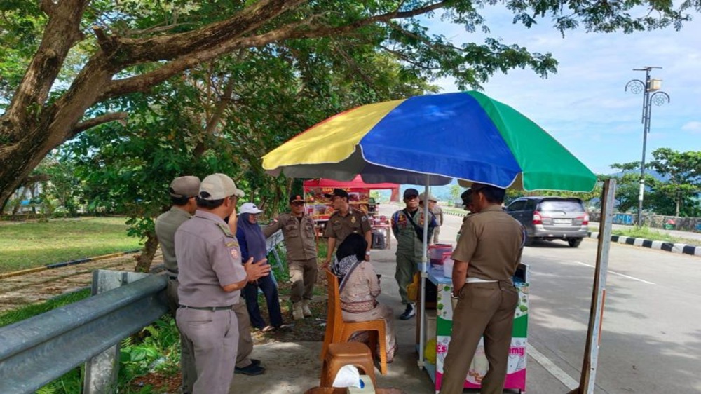 Tibumtranmas Sulbar Sosialisasikan Penertiban pada PKL di Ruas Jalan Arteri Mamuju