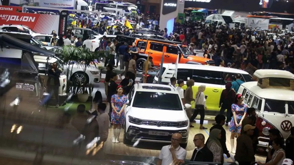 Rekor Pengunjung Pecah, Hampir Setengah Juta Orang Kunjungi GIIAS 2025 