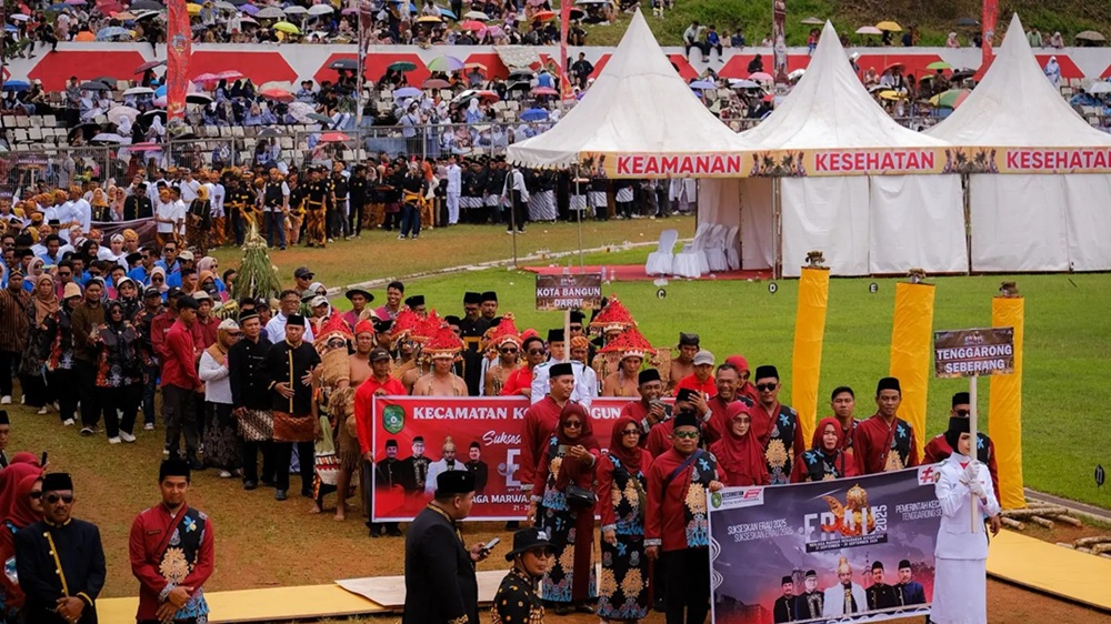 Pesta Adat Erau di Kukar Perkuat Perputaran Ekonomi