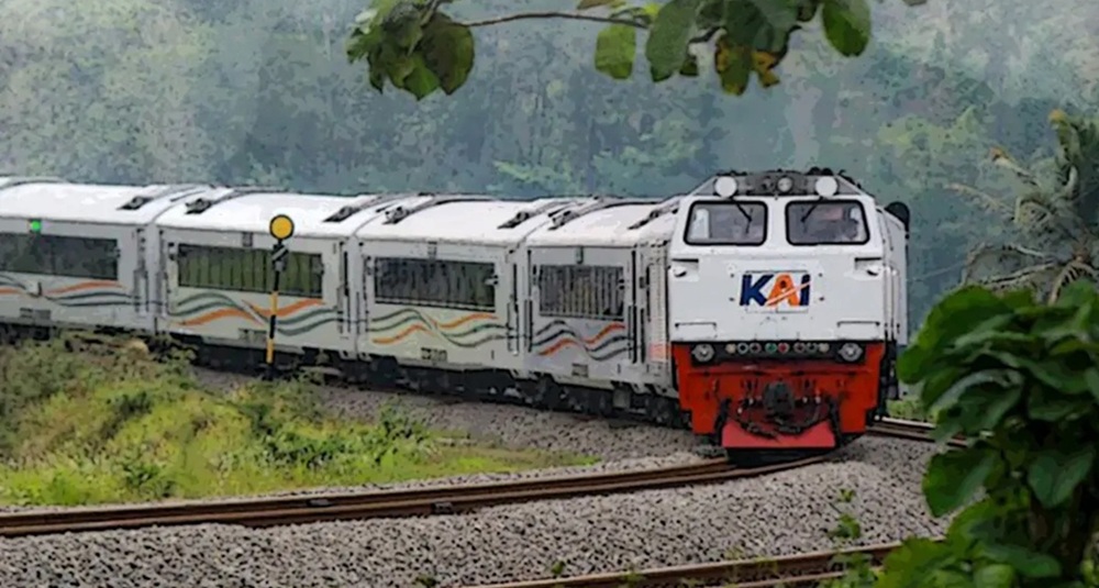 Mulai Tahun Depan, PT KAI Akan Kembangkan Layanan Kereta Luar Jawa 