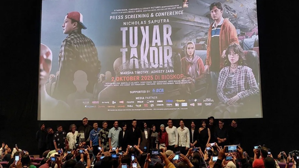 Drama Petaka di Pesawat Hadir Lewat Film 'Tukar Takdir'