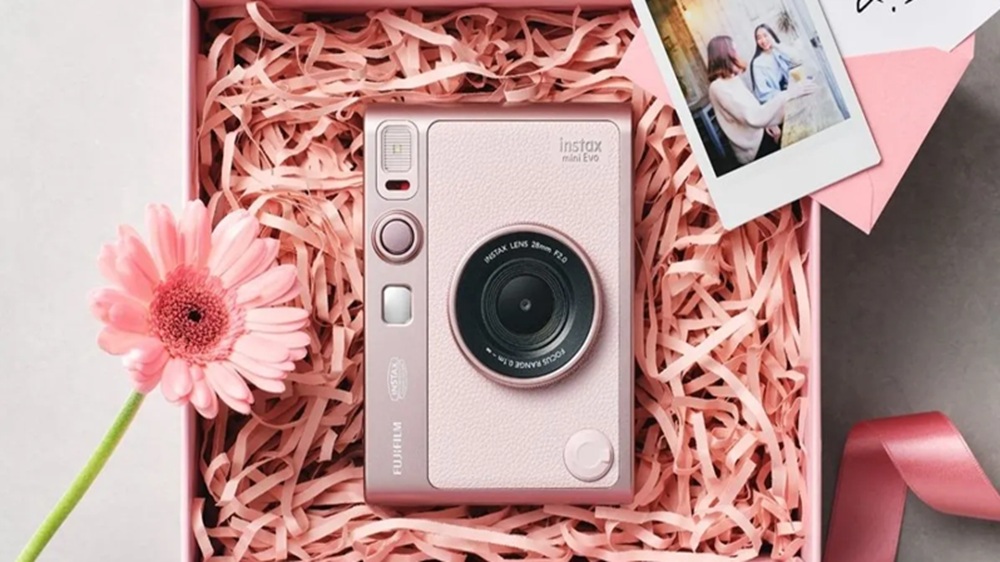 Fujifilm Rilis Instax Mini GENTLE ROSE, Cocok untuk Kaum Muda