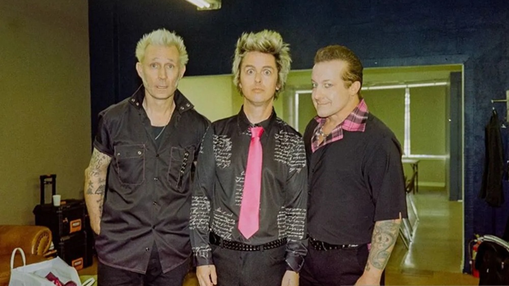 Band Punk Rock Green Day Rilis Trailer Film Terbaru: New Years Rev