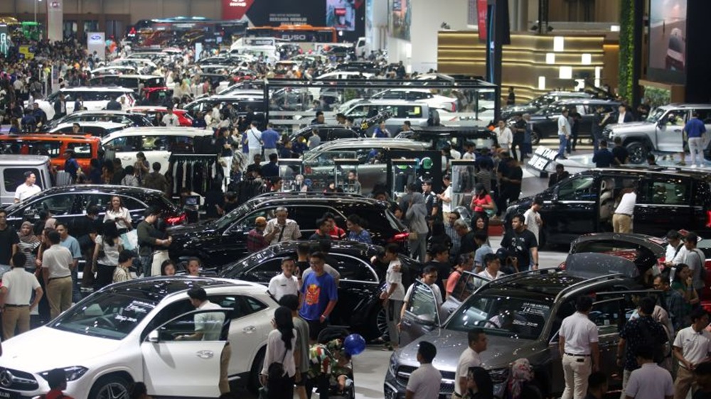 Transaksi di GIIAS 2025 Turun, Pakar: Akibat Daya Beli Tertekan