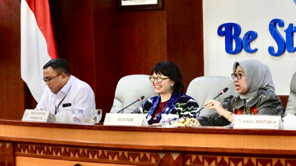 Wamendiktisaintek Tegaskan Komitmen Penguatan SDM dan Riset Nasional