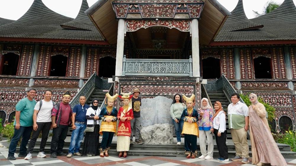 Kemenpar Promosikan Wisata Gastronomi dan Ramah Muslim di Sumbar lewat Famtrip