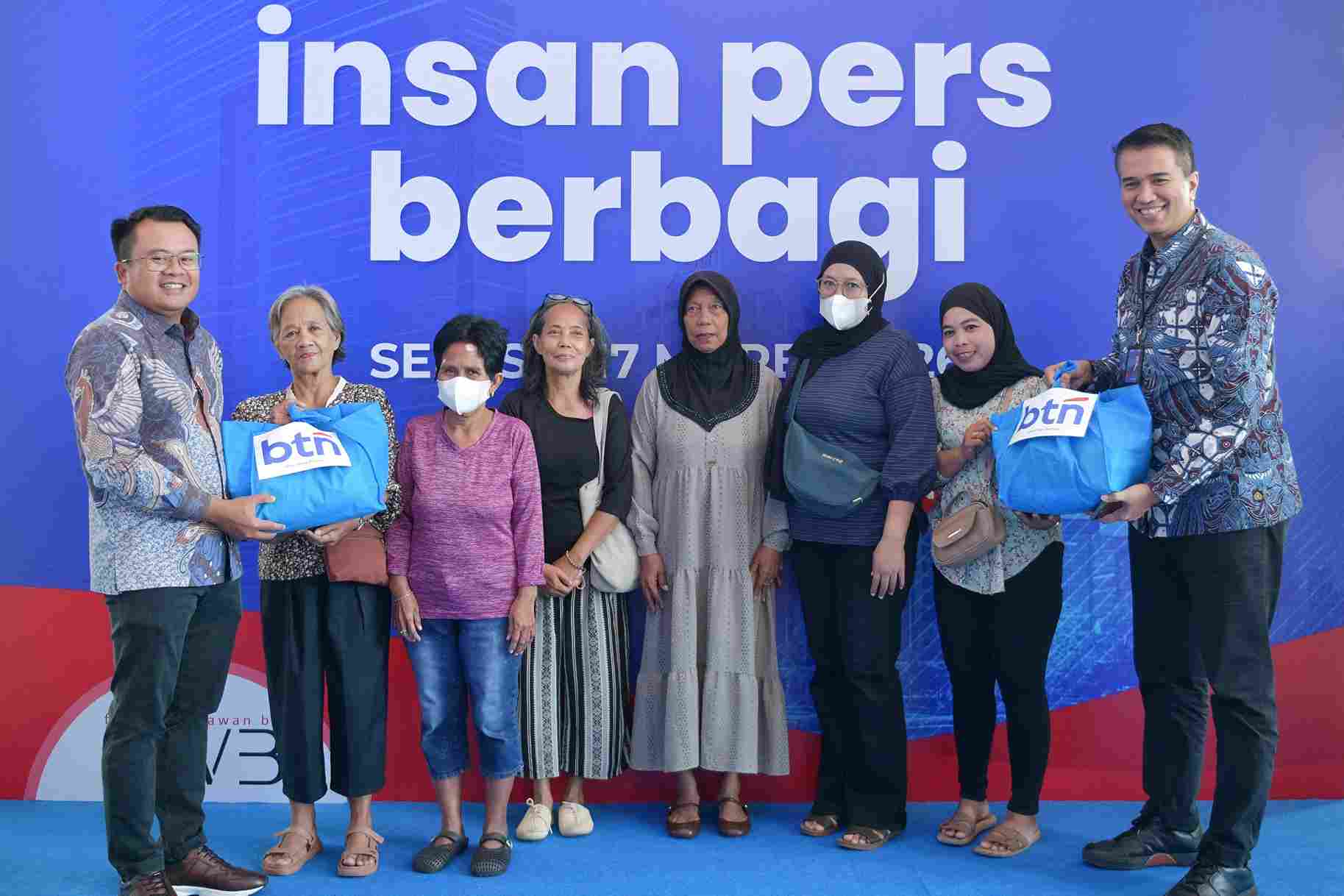 BTN dan Insan Pers Salurkan 600 Paket Sembako Jelang Lebaran